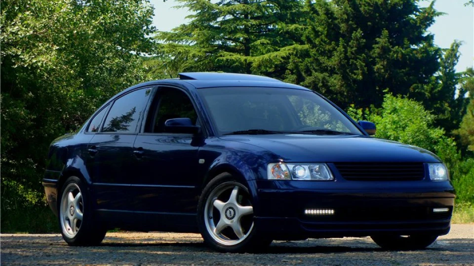 Volkswagen Passat 2