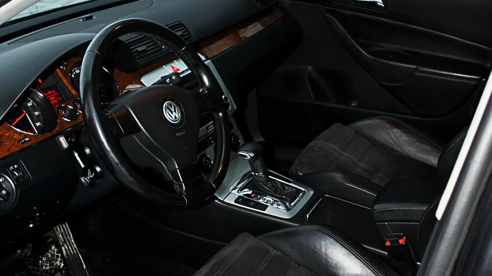 Volkswagen Passat 2
