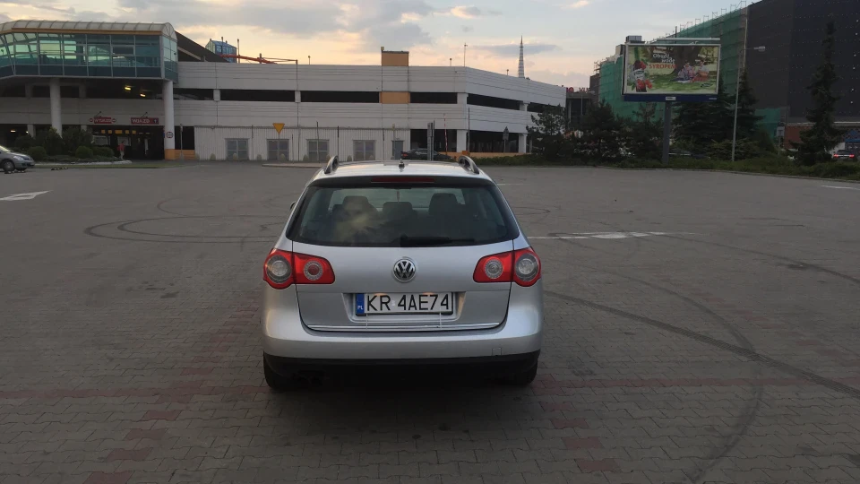 Volkswagen Passat 2