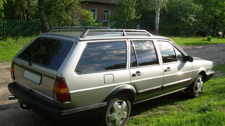 Volkswagen Passat 1.6 D 4