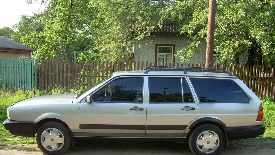 Volkswagen Passat 1.6 D 5