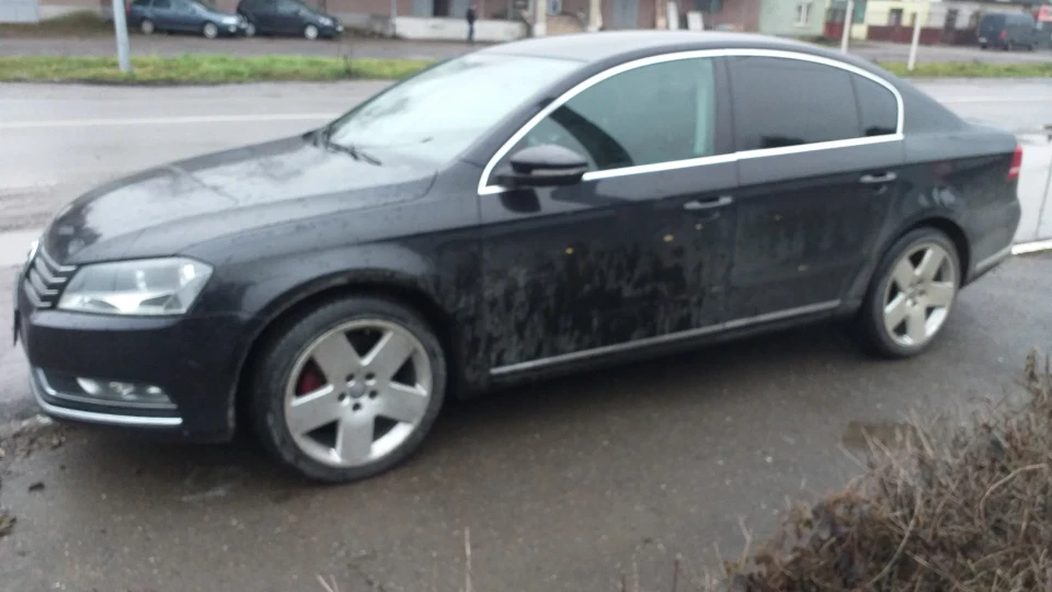 Volkswagen Passat 1.6 tdi BlueMoution 3