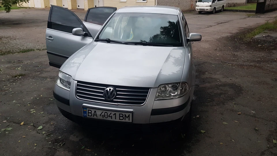 Volkswagen Passat 1.8 awt 2