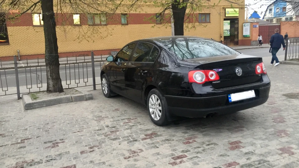 Volkswagen Passat 1.8 bzb 4