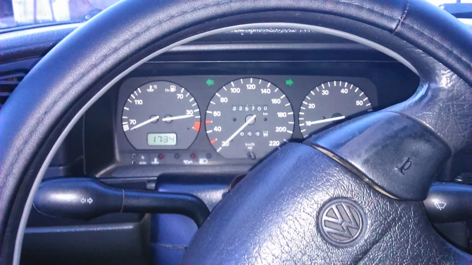 Volkswagen Passat 1.8 моно-інжектор 5