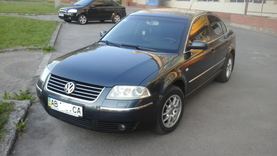 Volkswagen Passat 1,8 т AWT 3