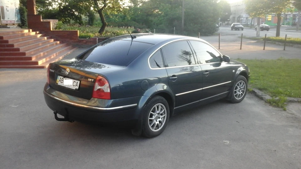 Volkswagen Passat 1,8 т AWT 5