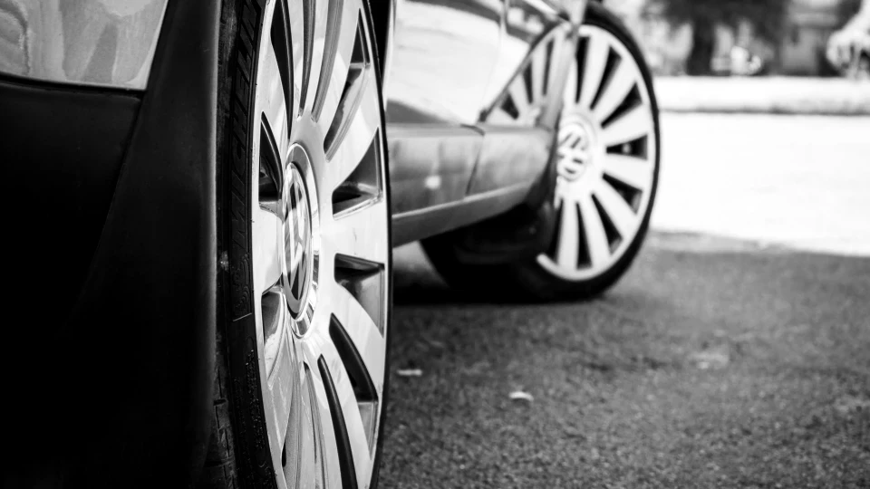 Volkswagen Passat 1.8 T 4