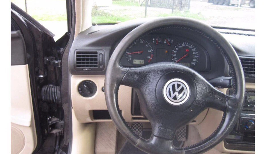 Volkswagen Passat 1.8 T 3