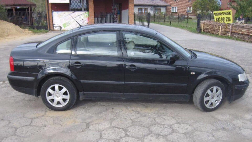 Volkswagen Passat 1.8 T 4