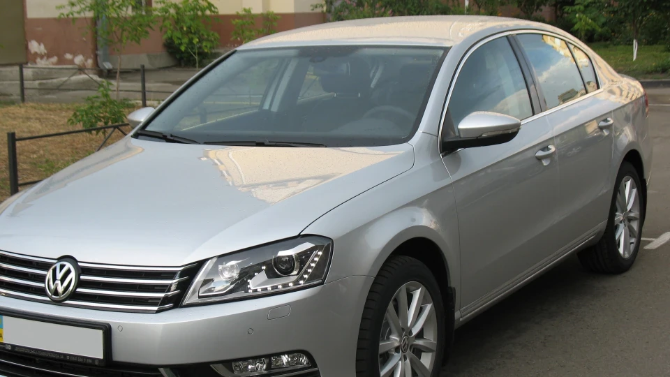 Volkswagen Passat 1.8 TSI DSG7 2