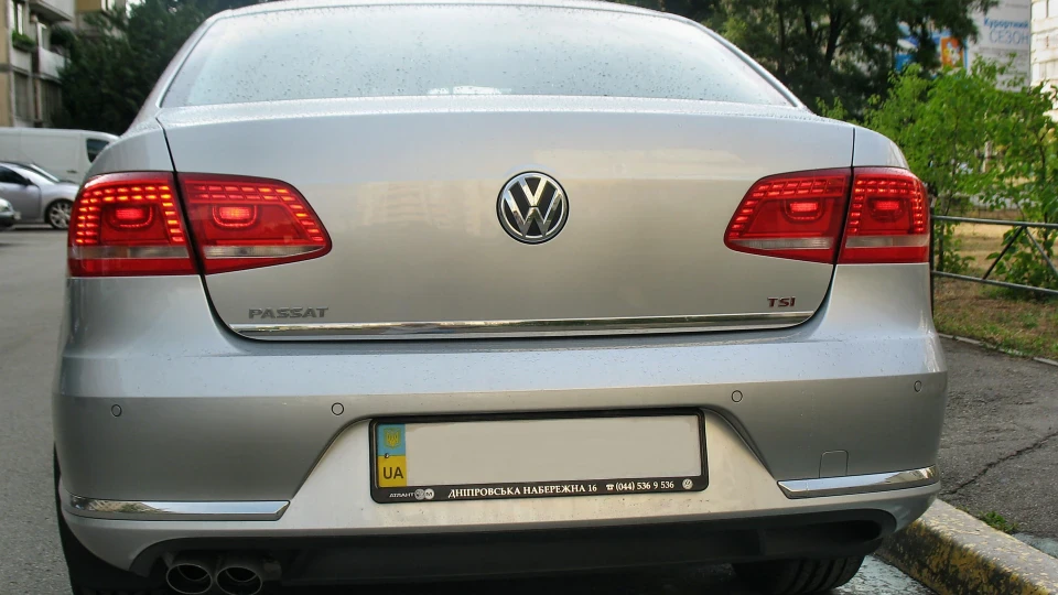 Volkswagen Passat 1.8 TSI DSG7 3