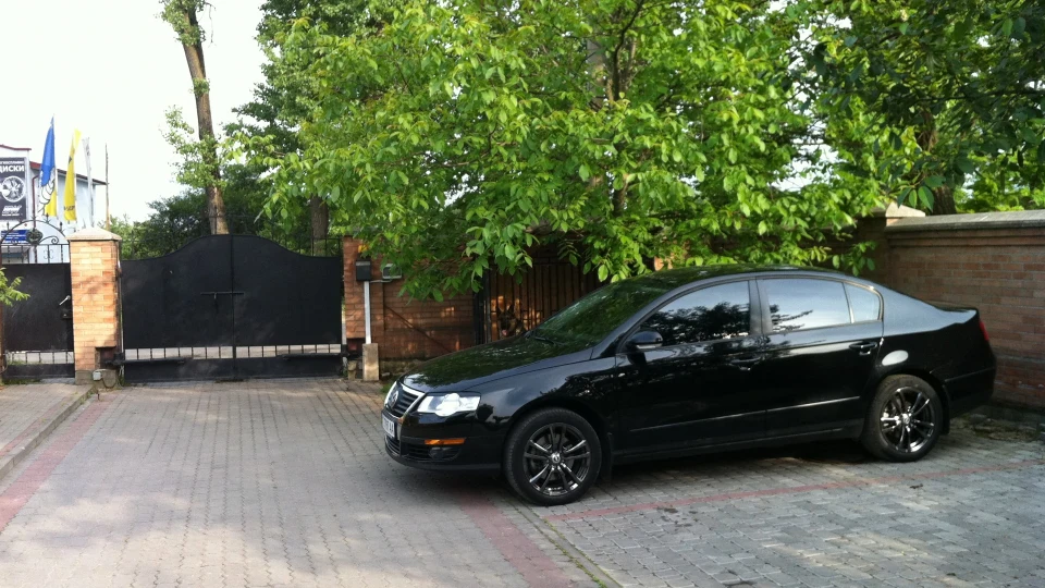 Volkswagen Passat 1.8 TSI на ручці 5