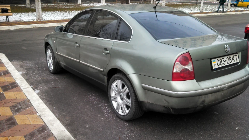 Volkswagen Passat 1.8T AWT МКПП 2