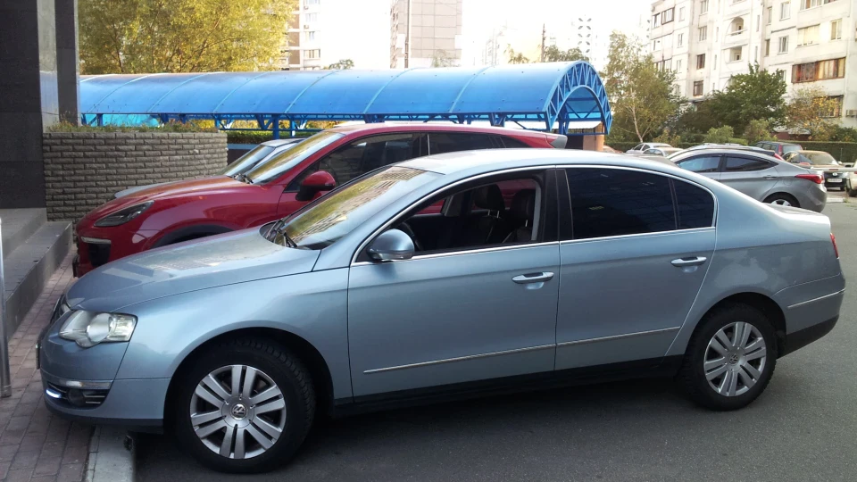 Volkswagen Passat 1.8T (BZB) 4