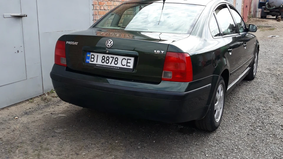 Volkswagen Passat 1.8Т 2