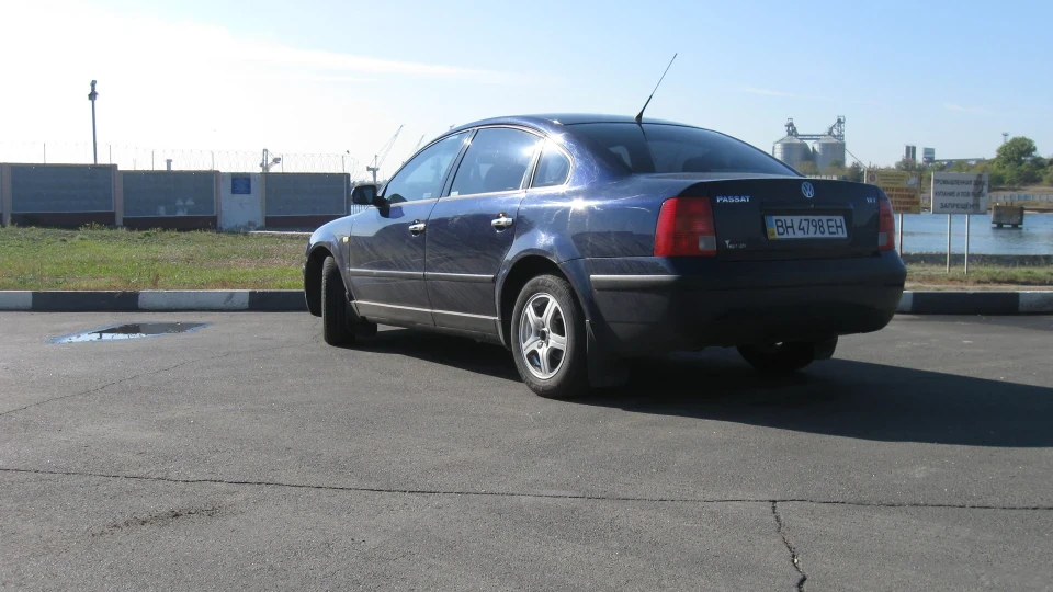 Volkswagen Passat 1.8T 3