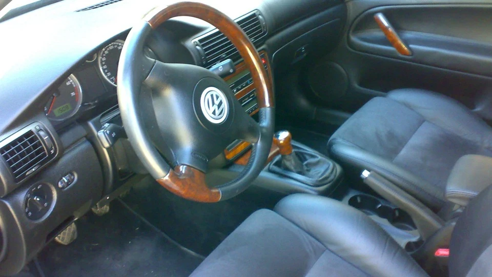 Volkswagen Passat 1.8Т 4