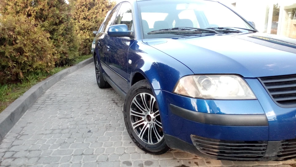 Volkswagen Passat 1.9 TDI Трактор 2