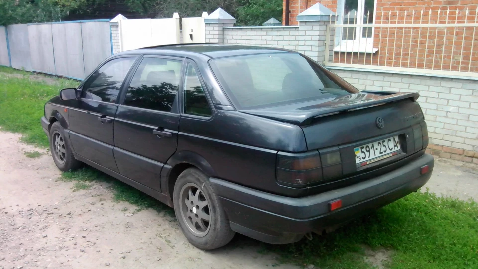 Volkswagen Passat 2.0 2Е GL 4