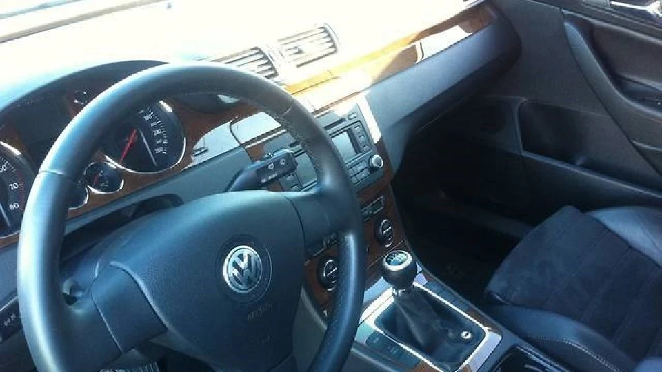 Volkswagen Passat 2.0 FSI BLY