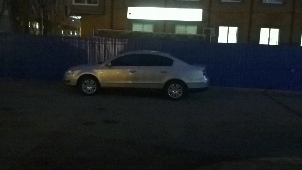 Volkswagen Passat 2,0 FSI BVZ AT 3