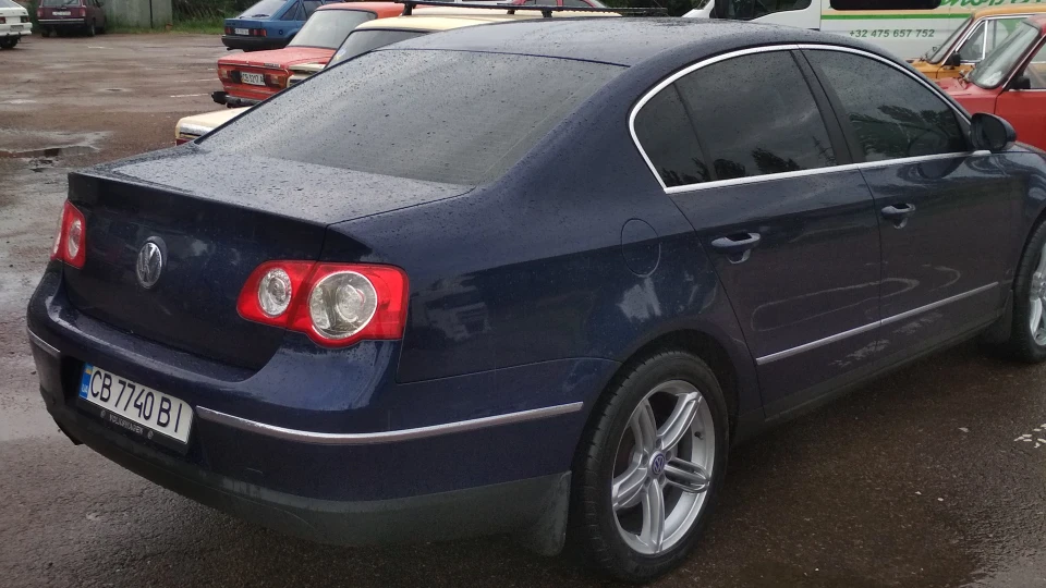 Volkswagen Passat 2.0 FSI BVZ 2