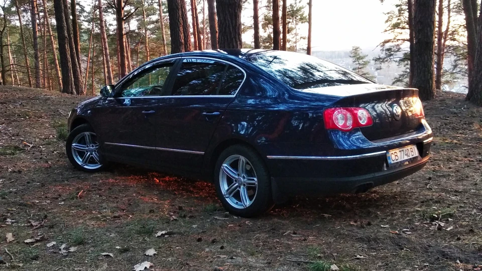 Volkswagen Passat 2.0 FSI BVZ 4