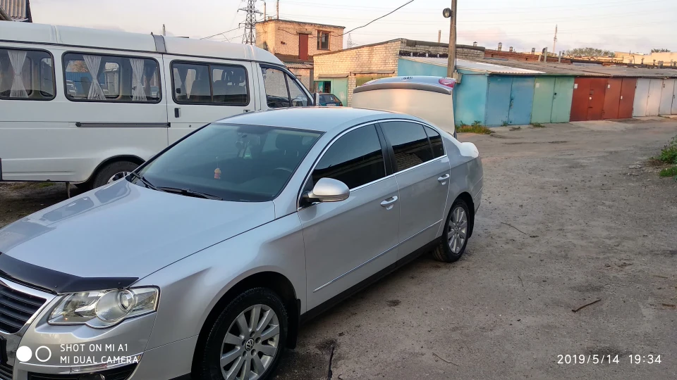Volkswagen Passat 2.0 FSI BVZ 4