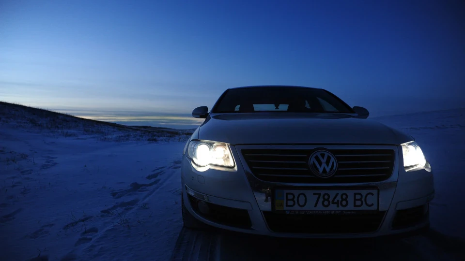 Volkswagen Passat 2.0 FSI (Механіка)