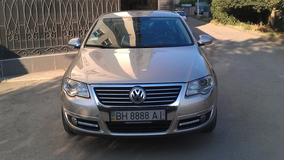 Volkswagen Passat 2.0 FSI Німецький звір