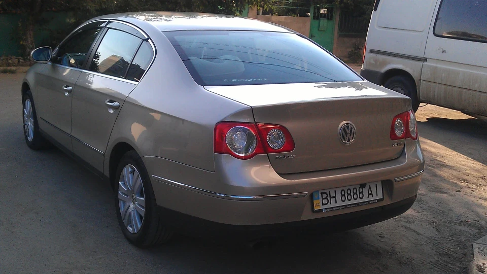 Volkswagen Passat 2.0 FSI Німецький звір 3