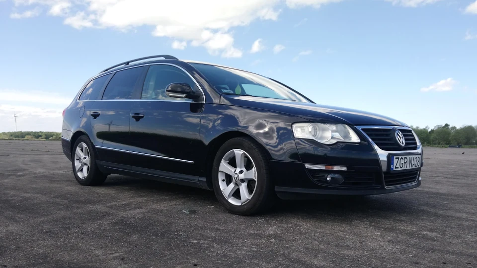 Volkswagen Passat 2.0 TDI Deep Black Pearl