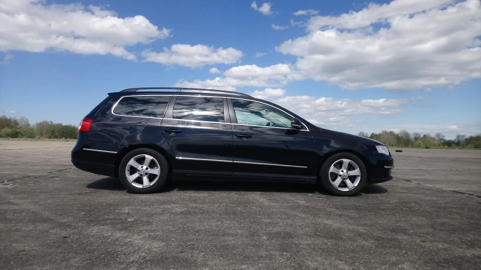 Volkswagen Passat 2.0 TDI Deep Black Pearl 5