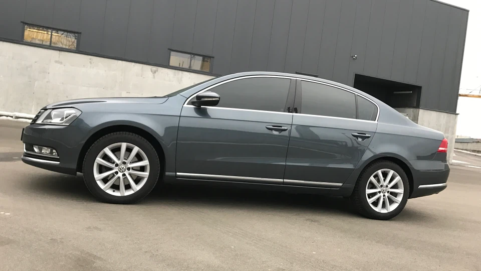 Volkswagen Passat 2.0 TDI / HIGHLINE 2