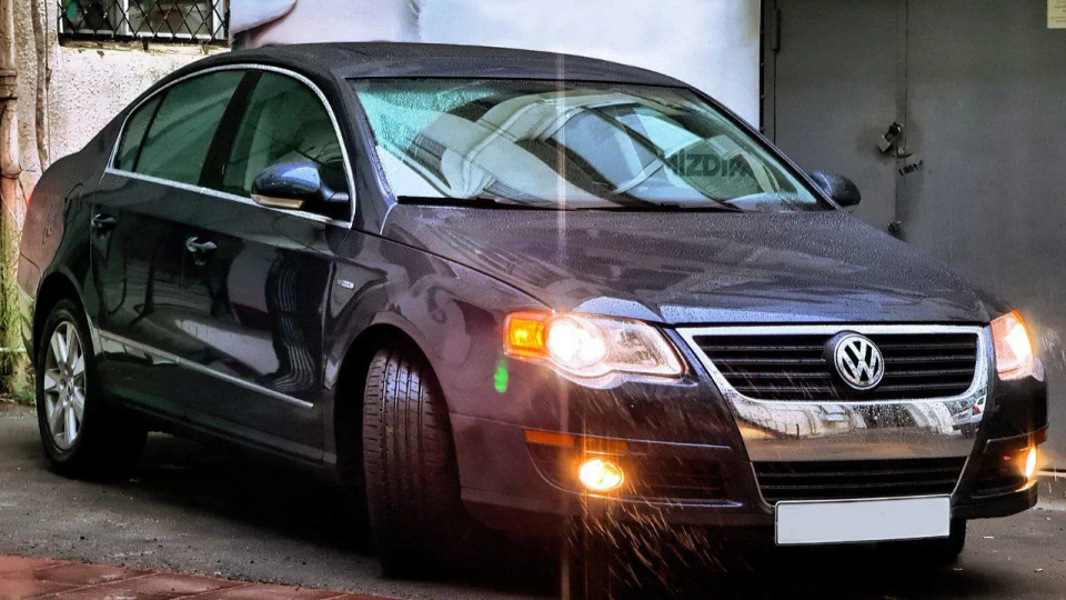 Volkswagen Passat 2.0T USA HIGHLINE 4