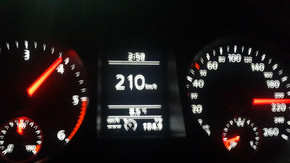 Volkswagen Passat 2TDI 4