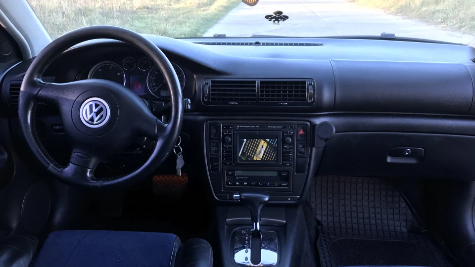 Volkswagen Passat B5+ 1,9 TDI, AVB 4