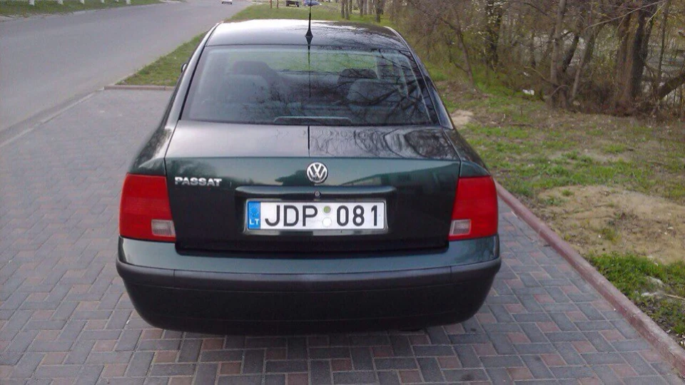 Volkswagen Passat B5 4