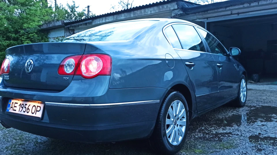 Volkswagen Passat B6 3