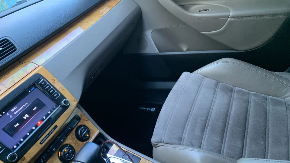 Volkswagen Passat Black Bourgeois