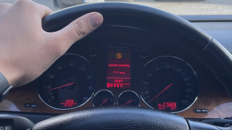 Volkswagen Passat Black magic 2.0 FSI 3