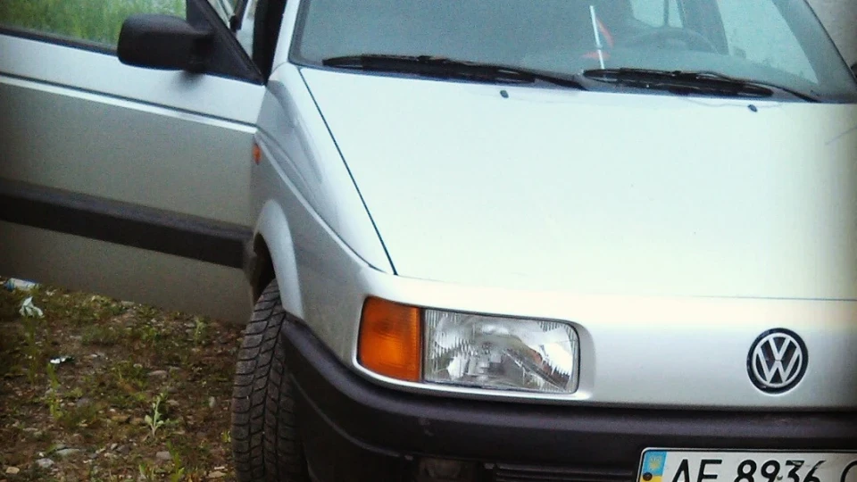 Volkswagen Passat CL 2.0, бензин 4