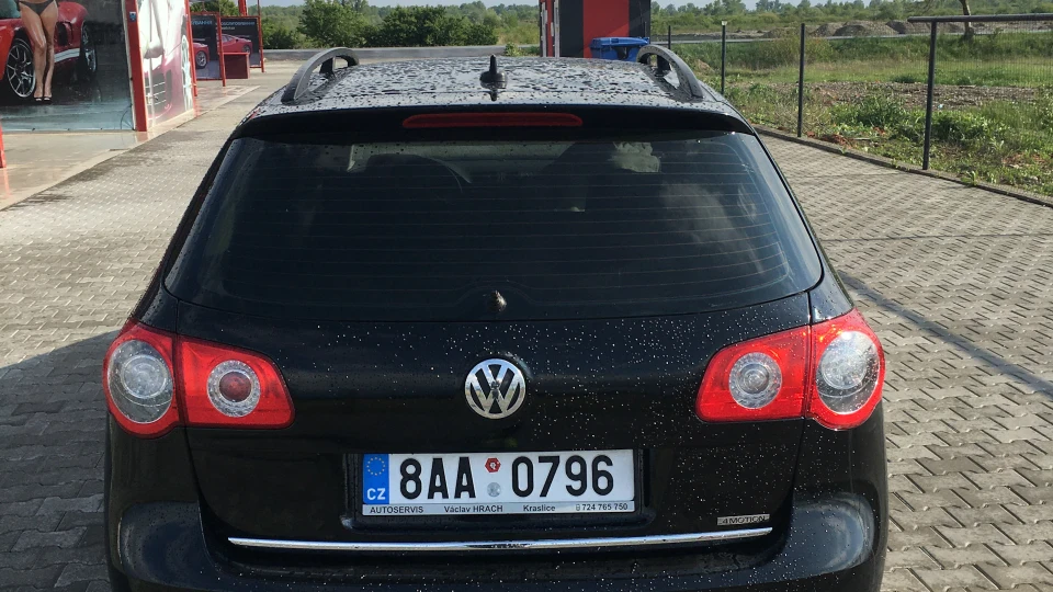 Volkswagen Passat чорний, 2.0 тді 4mothion 5
