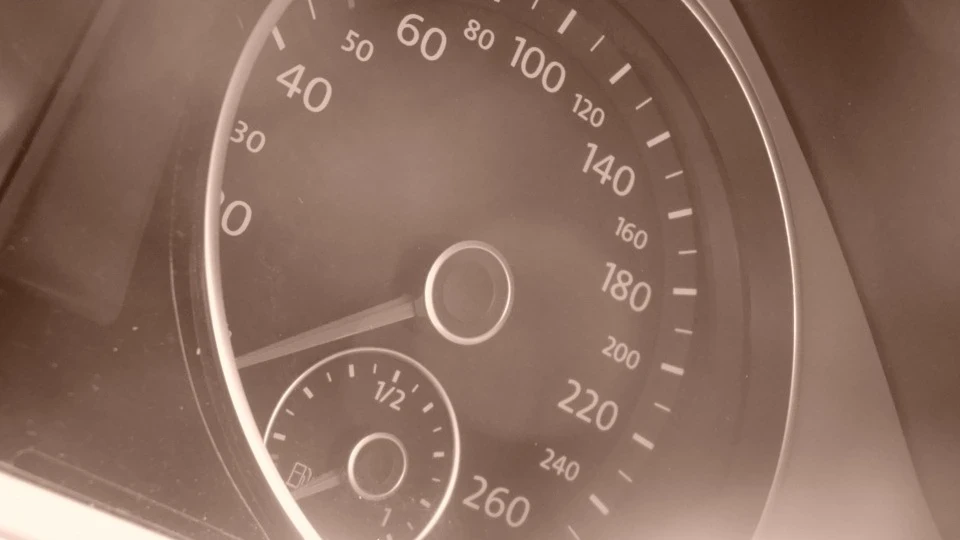 Volkswagen Passat колір Cashmere,1.8tsi 2