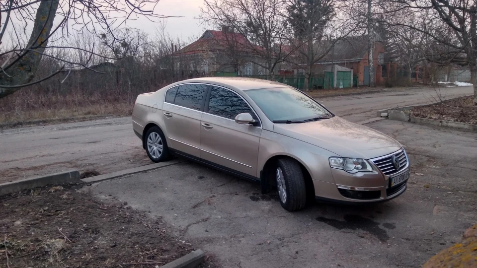 Volkswagen Passat Диван диванич 4