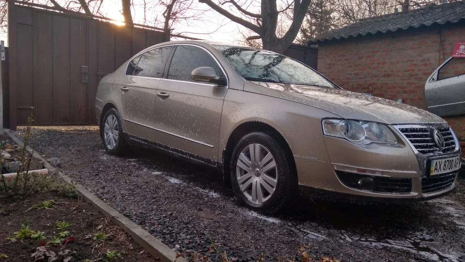 Volkswagen Passat Диван диванич 5