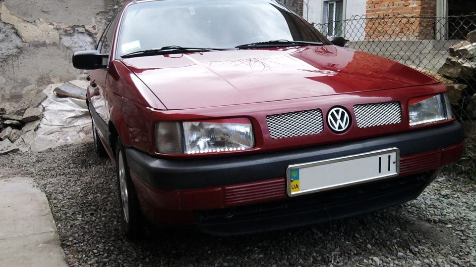 Volkswagen Passat GL 1.8 моно... червоний