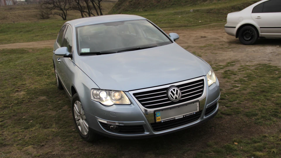 Volkswagen Passat Блакитна Перлина 4