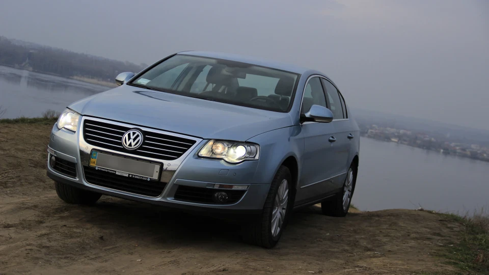 Volkswagen Passat Блакитна Перлина 5
